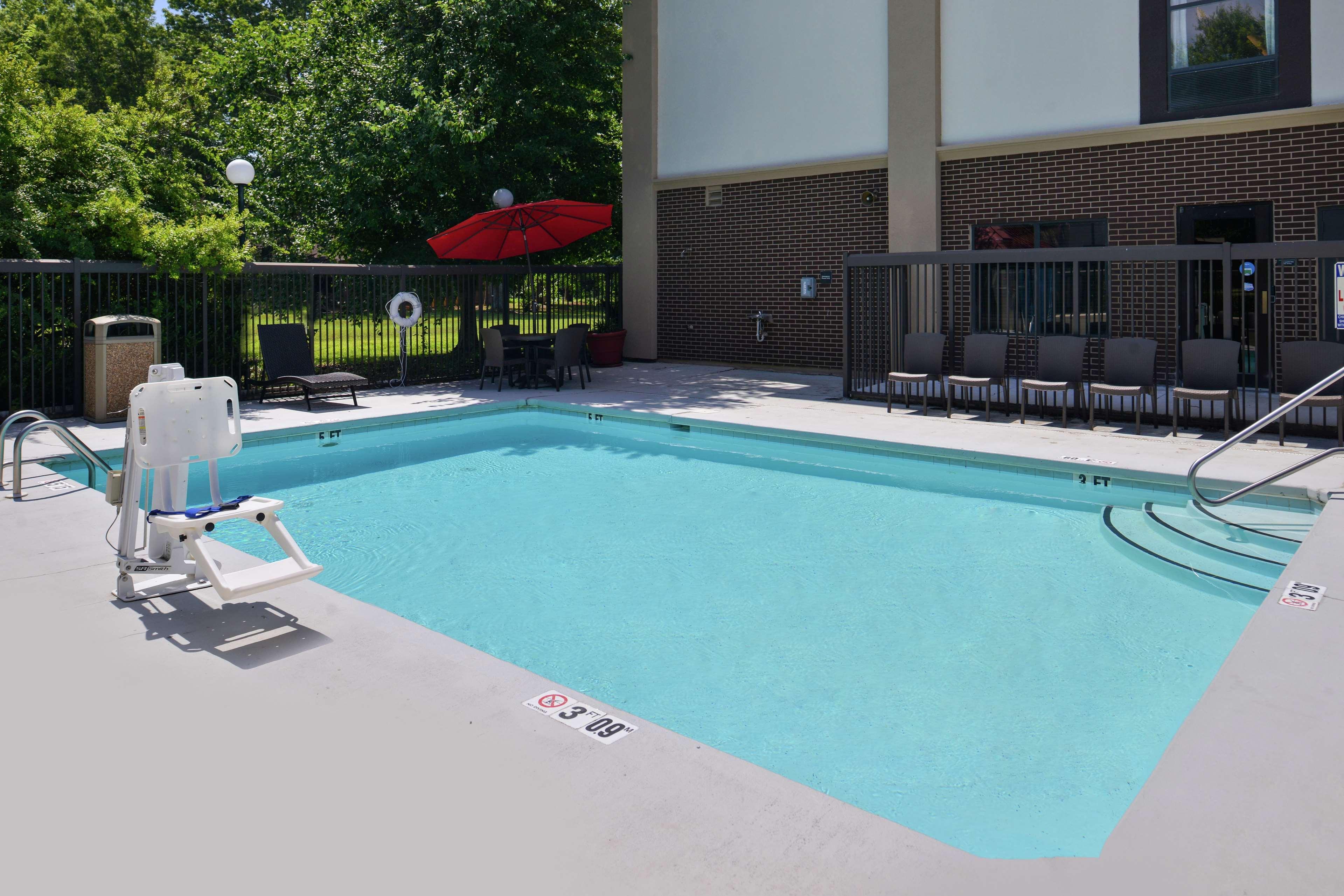 Hampton Inn Greensboro East / Mcleansville Eksteriør billede